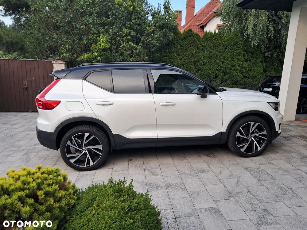 Volvo XC 40 T5 AWD R-Design - 4