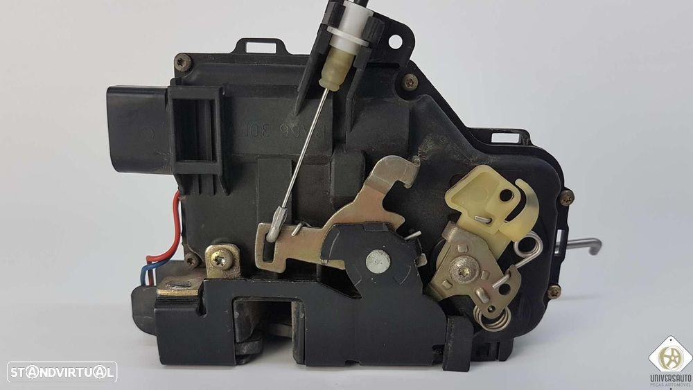 FECHADURA PORTA FRONTAL DIREITA AUDI A6 AVANT 2001 - 2
