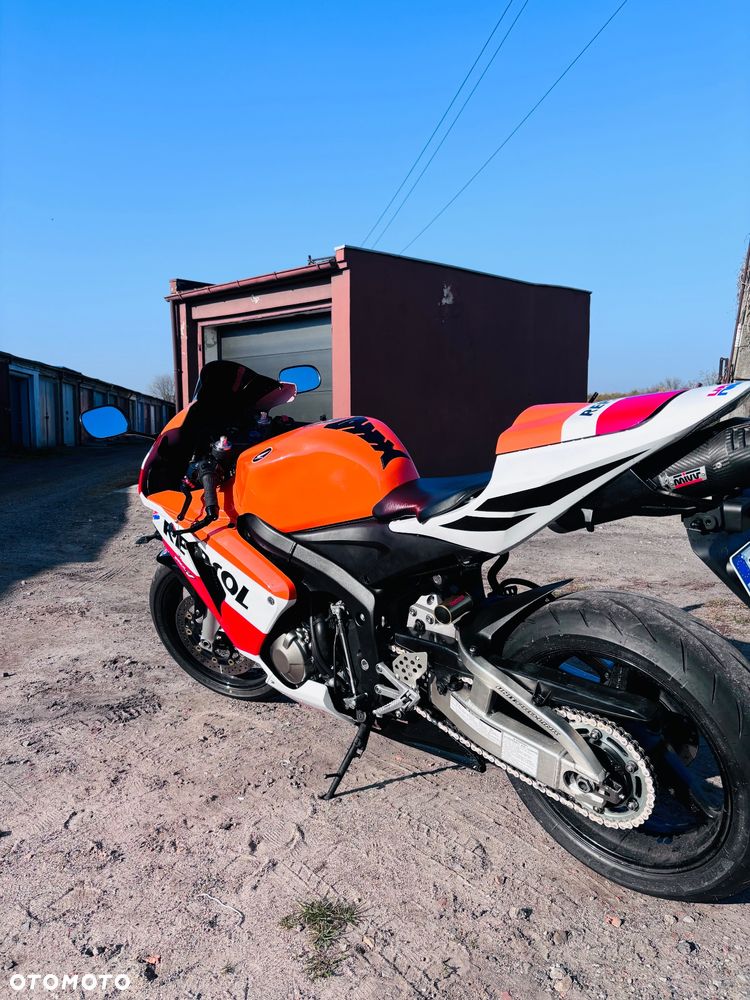 Honda CBR - 3