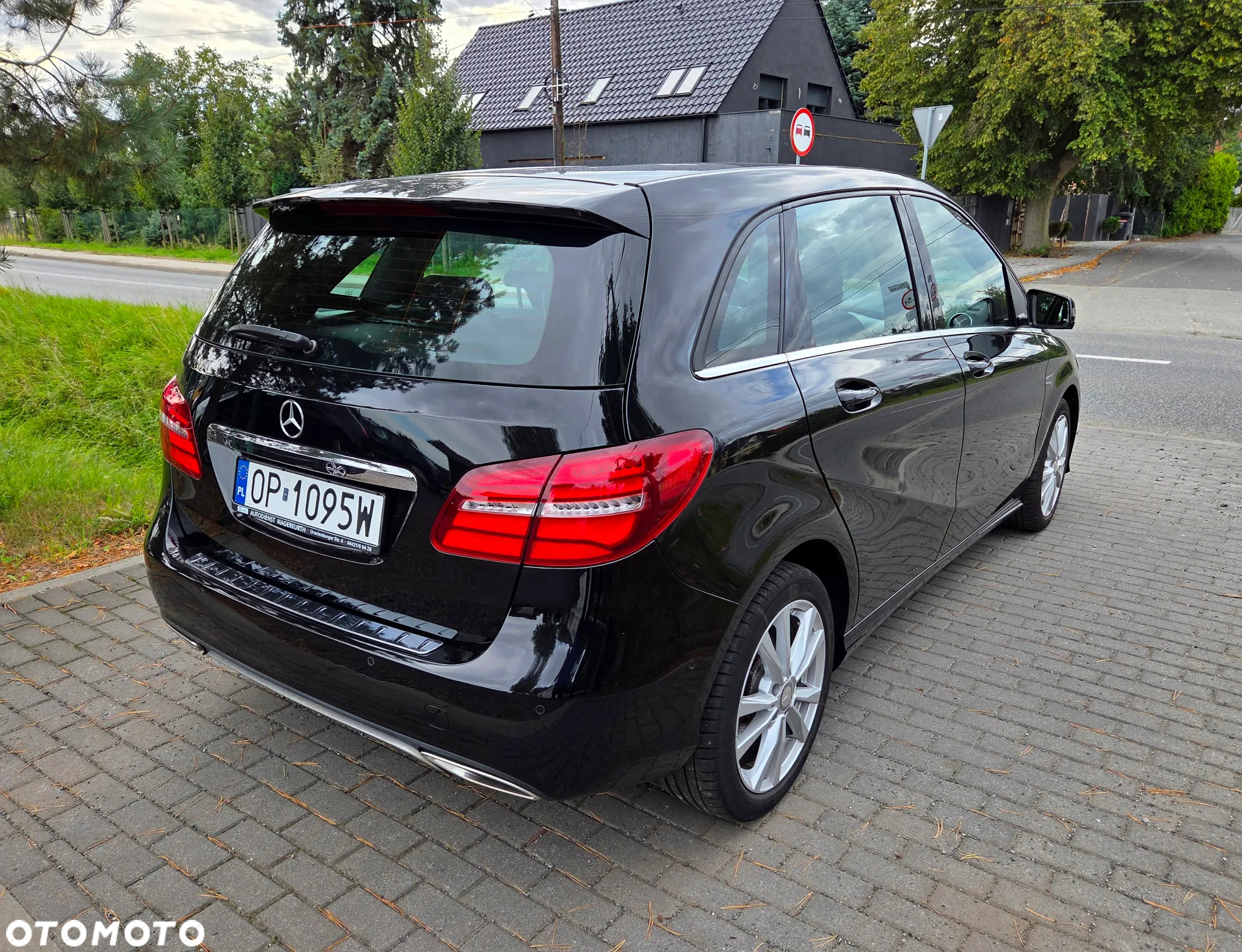 Mercedes-Benz Klasa B 180 Urban - 9