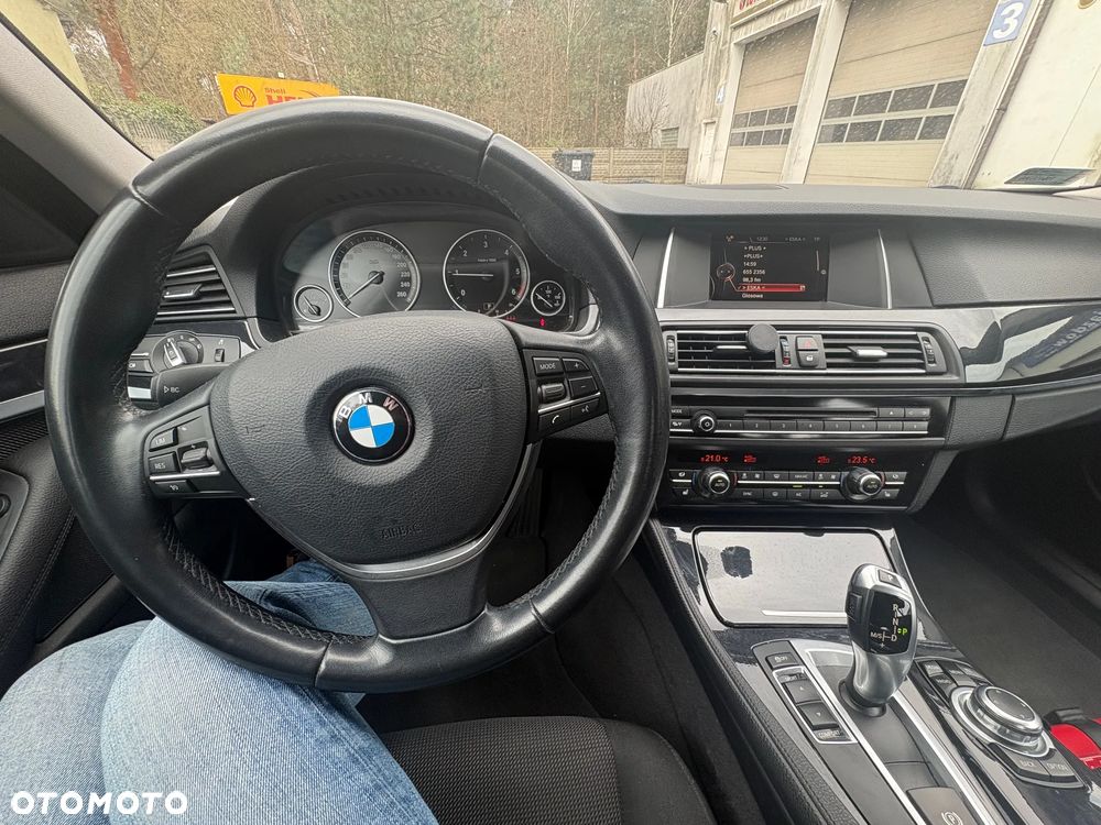 BMW Seria 5 520d - 15