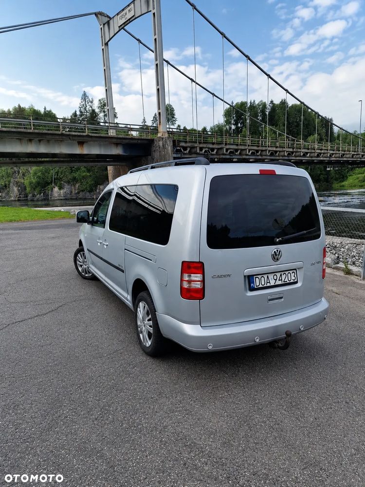 Volkswagen Caddy Maxi - 5