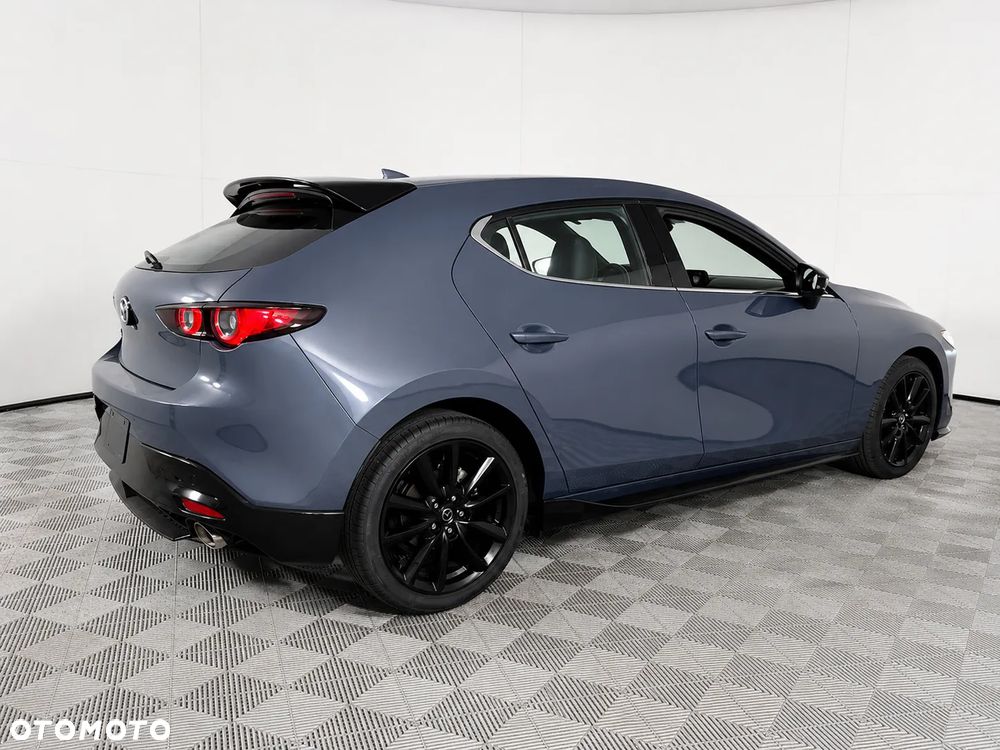 Mazda 3 - 5