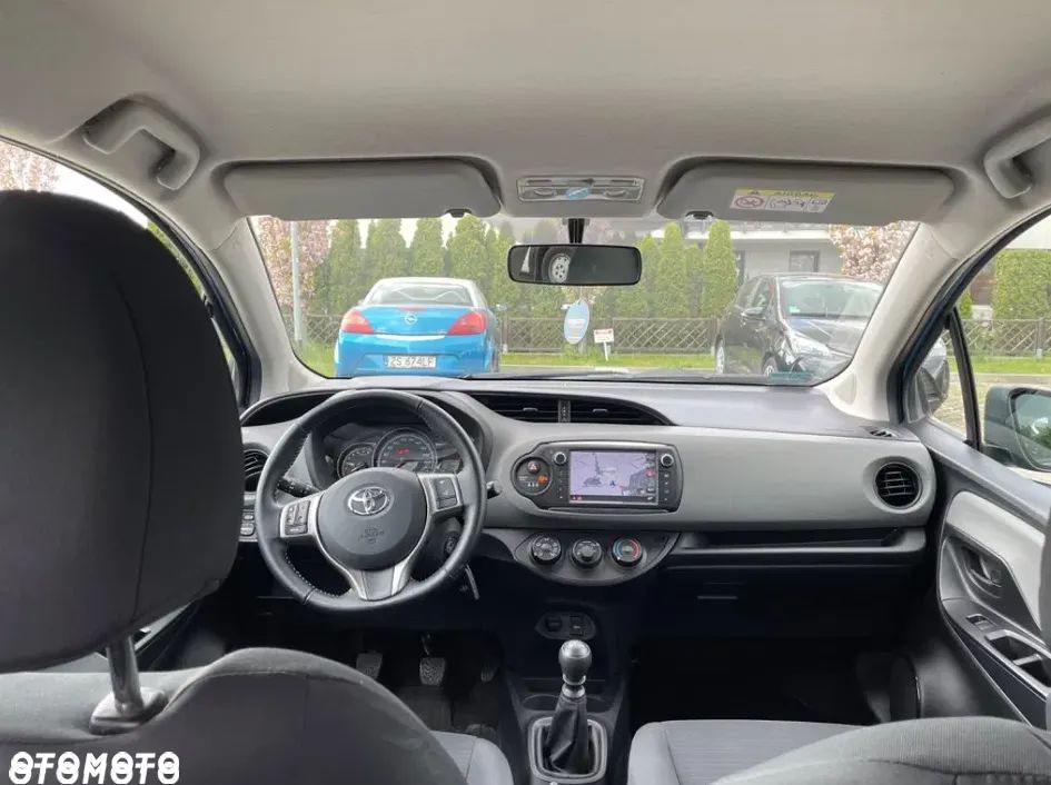 Toyota Yaris 1.33 Premium EU6 - 6