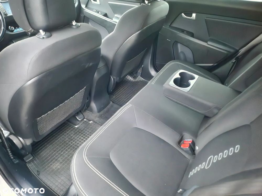 Kia Sportage 2.0 CRDI 2WD Attract - 11