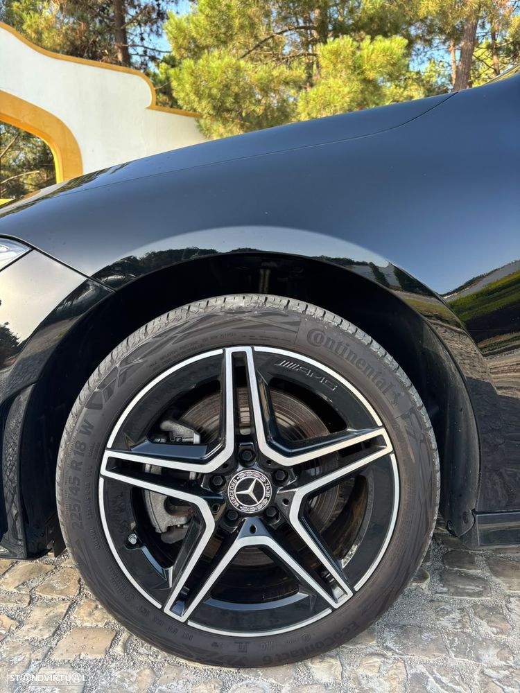 Mercedes-Benz CLA 250 e Shooting Brake AMG Line - 16
