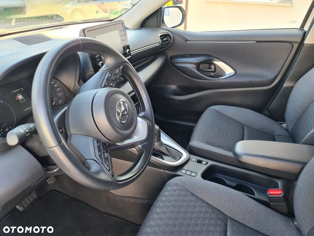 Toyota Yaris Hybrid 1.5 VVT-i - 26