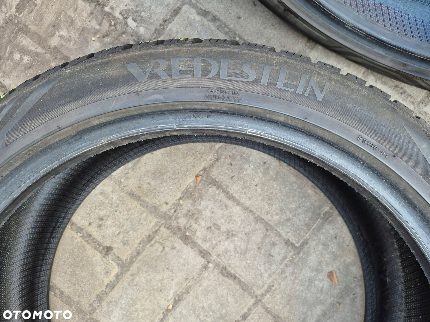 VREDESTEIN QUATRAC PRO 235/40R19 96Y 22R 2X - 4