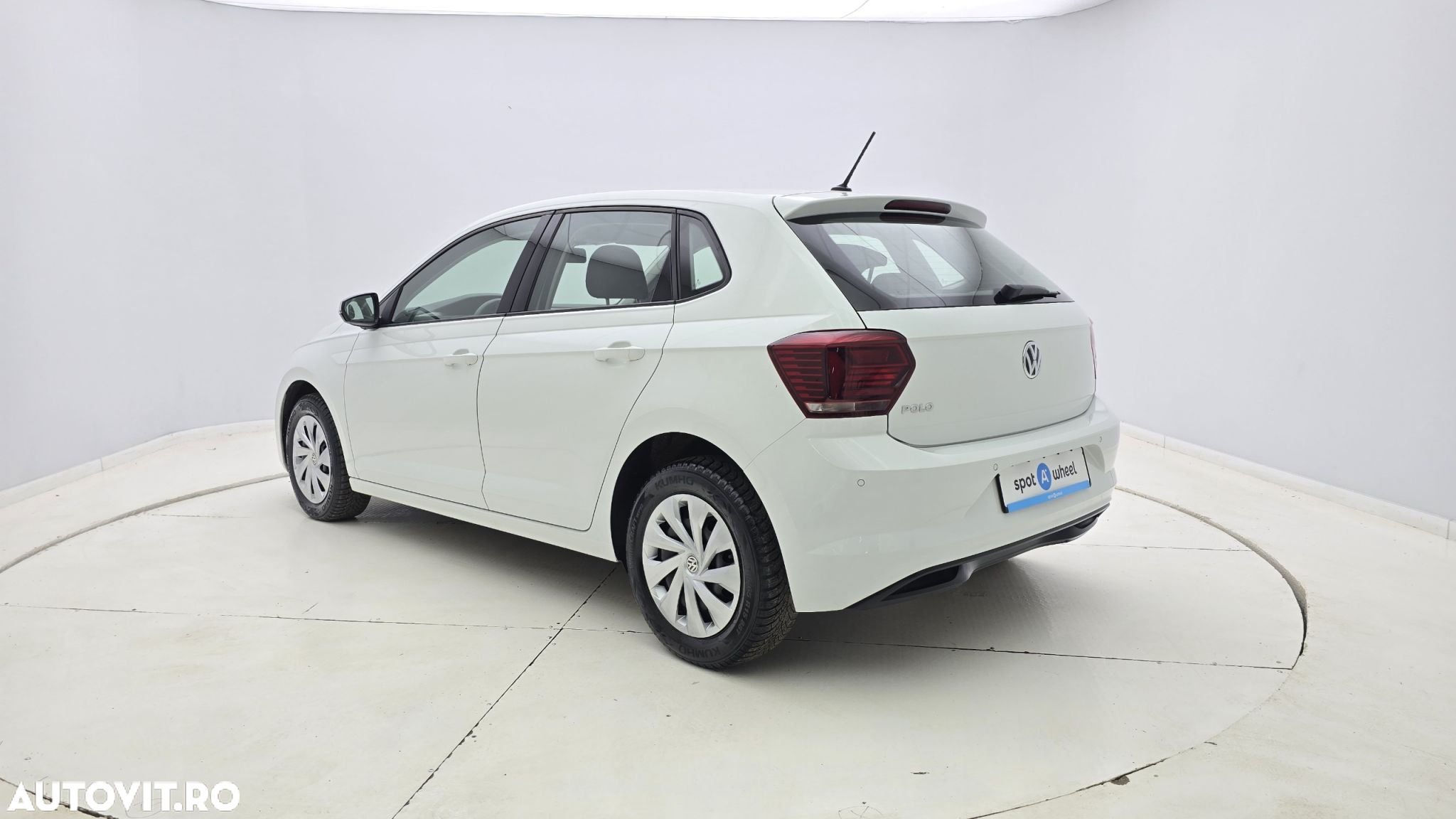 Volkswagen Polo 1.6 TDI Comfortline - 8