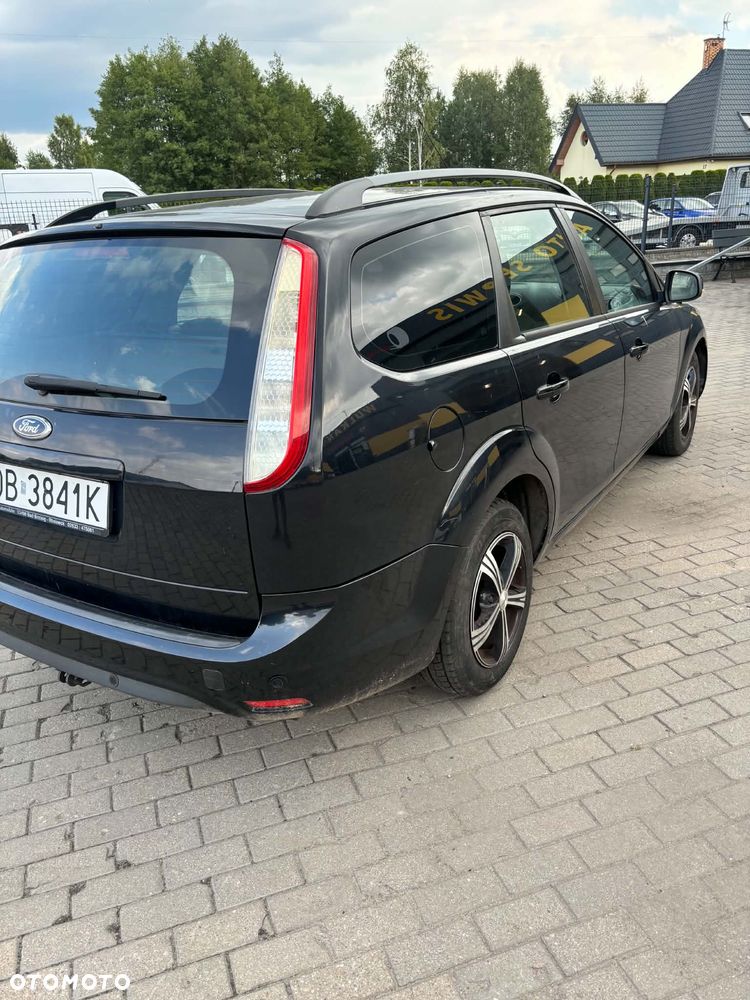 Ford Focus 1.6 Trend EU5 - 4