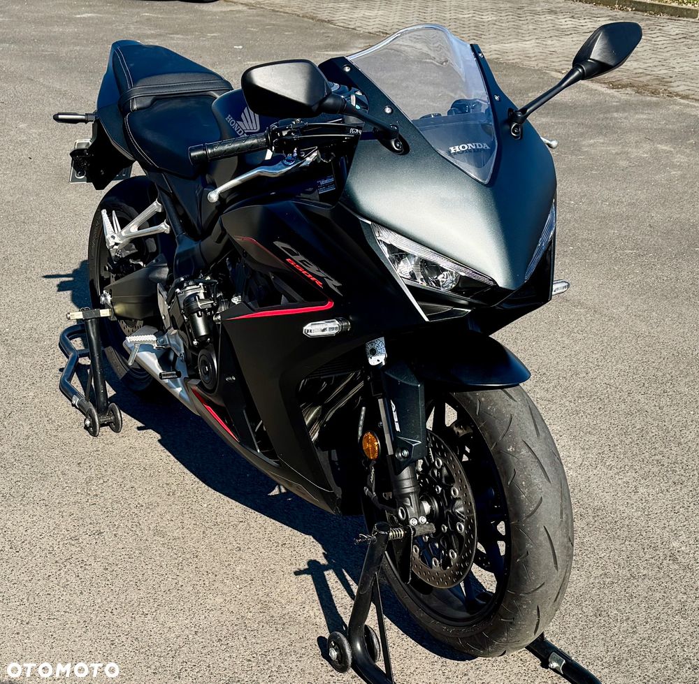 Honda CBR - 3