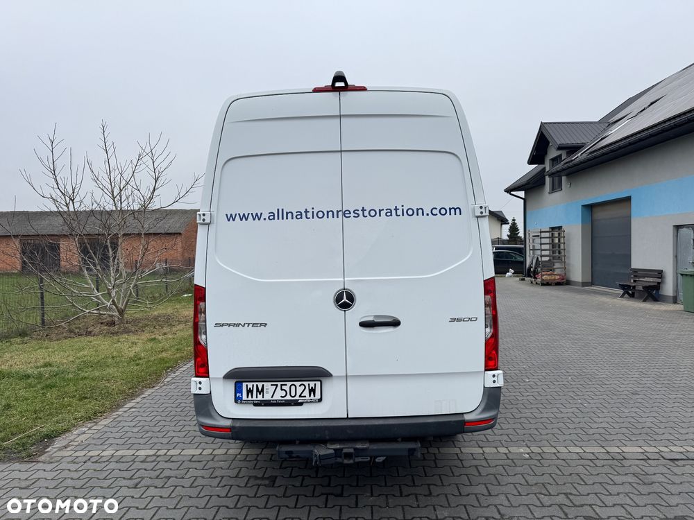 Mercedes-Benz Sprinter - 6