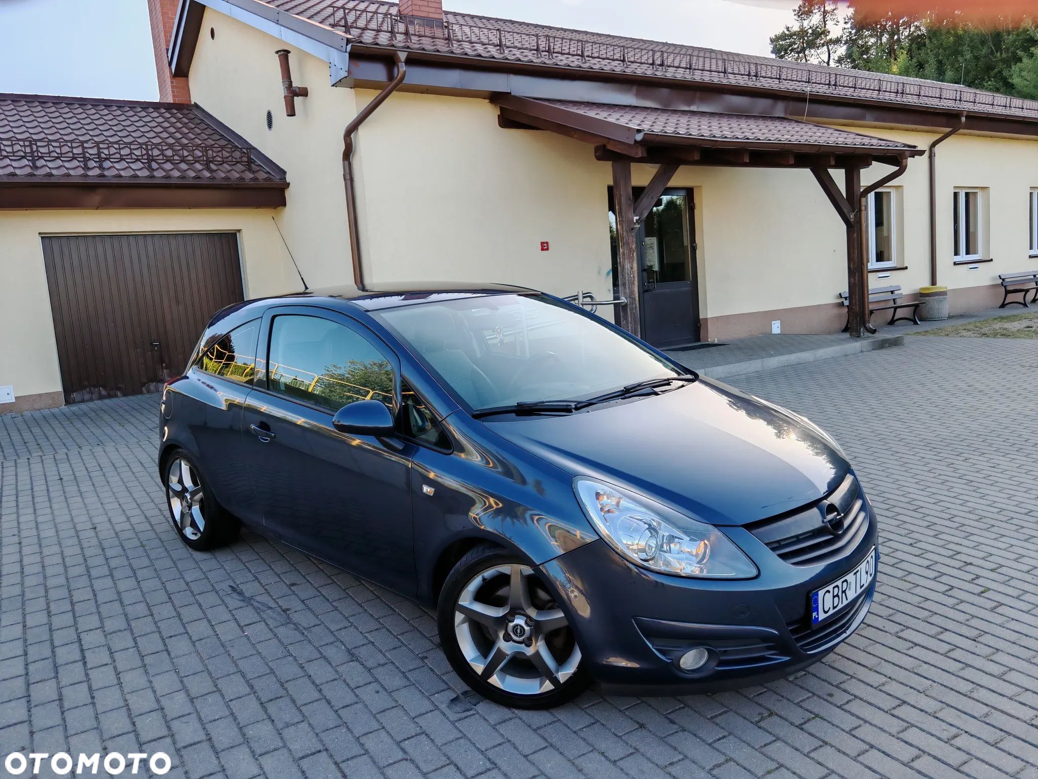 Opel Corsa - 1