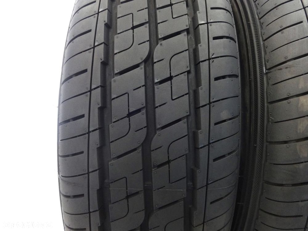 215/65/16C Avon AV12 - 2