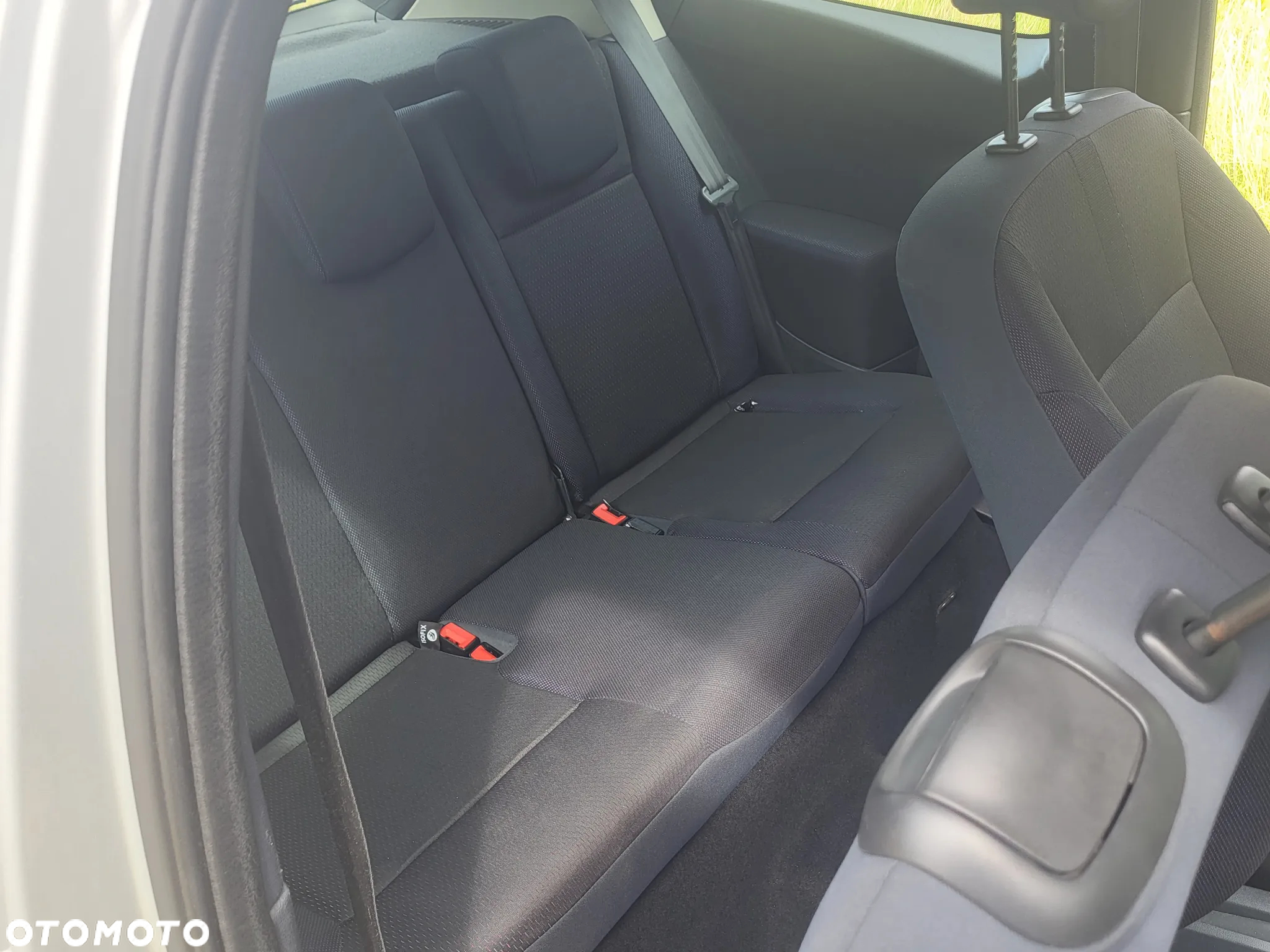 Renault Clio 1.2 16V Authentique - 16