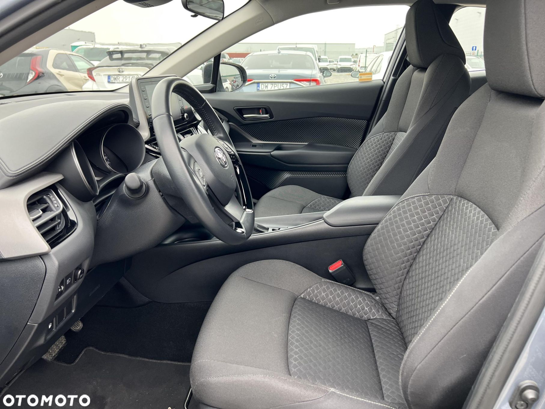 Toyota C-HR - 15