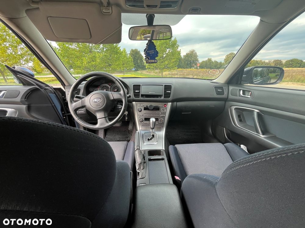Subaru Legacy - 18