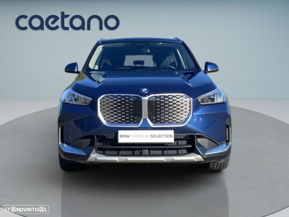 BMW iX1 eDrive20 xLine - 24