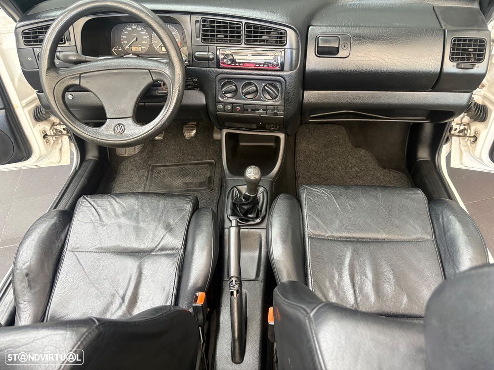 VW Golf Cabriolet 2.0 Avantgard+ - 10
