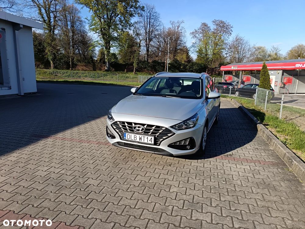 Hyundai i30 1.5 DPI Classic + - 7