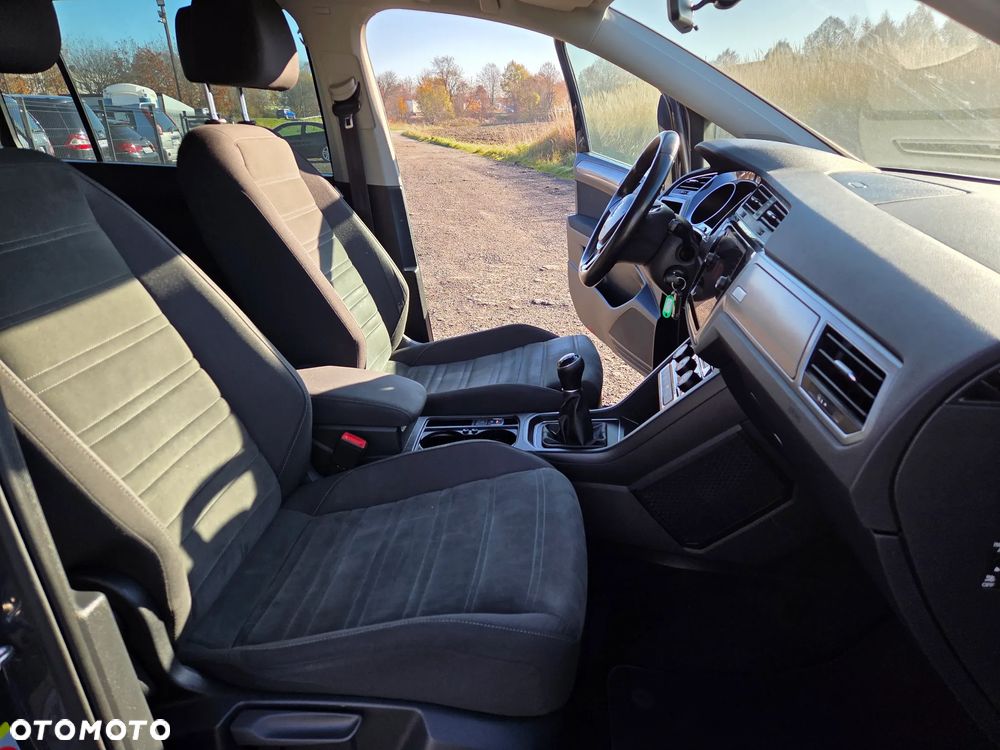 Volkswagen Touran 1.6 TDI BMT SCR Comfortline - 13