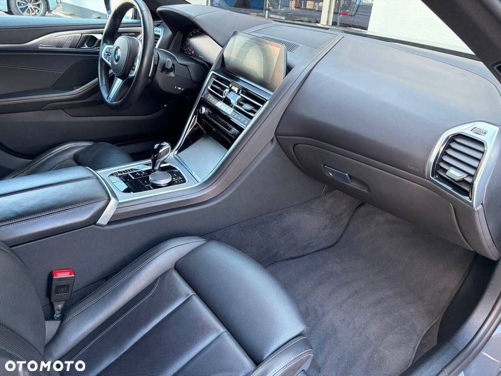 BMW Seria 8 M850i xDrive - 14