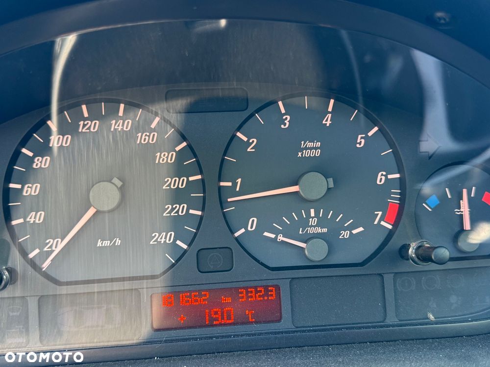 BMW Seria 3 318 Ci - 11