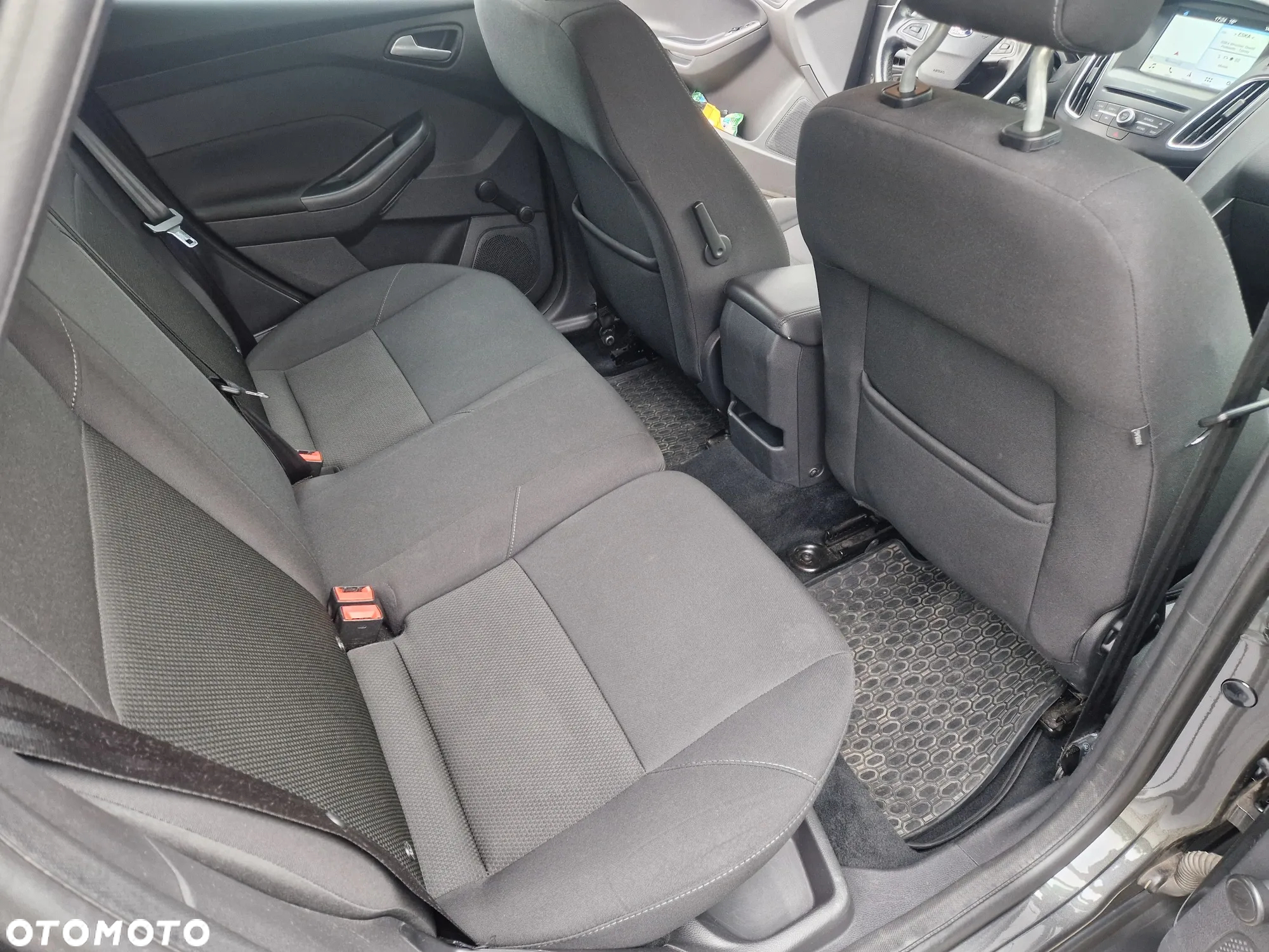 Ford Focus Turnier 1.0 EcoBoost Start-Stopp-System ACTIVE STYLE - 14
