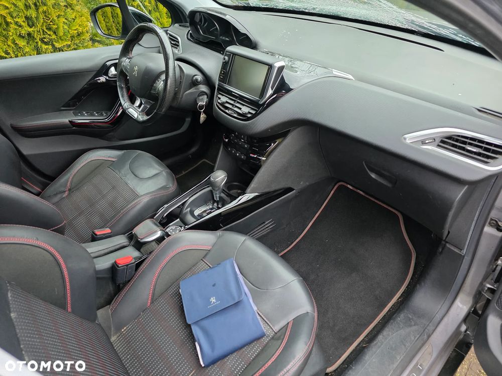 Peugeot 2008 PureTech 110 Stop&Start EAT6 GT-Line Edition - 6