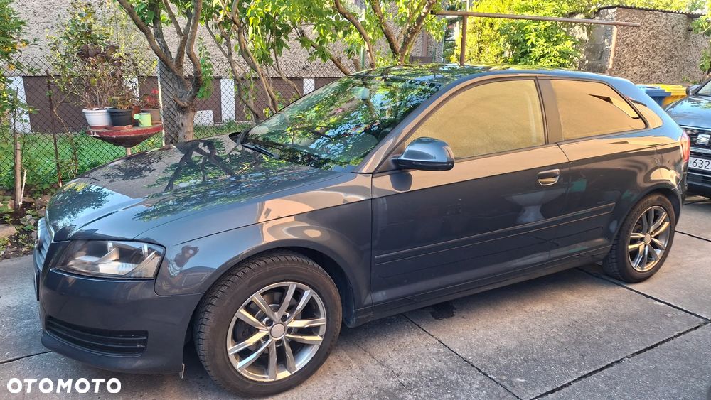 Audi A3 3-drzwiowe 1.6 Ambiente - 1