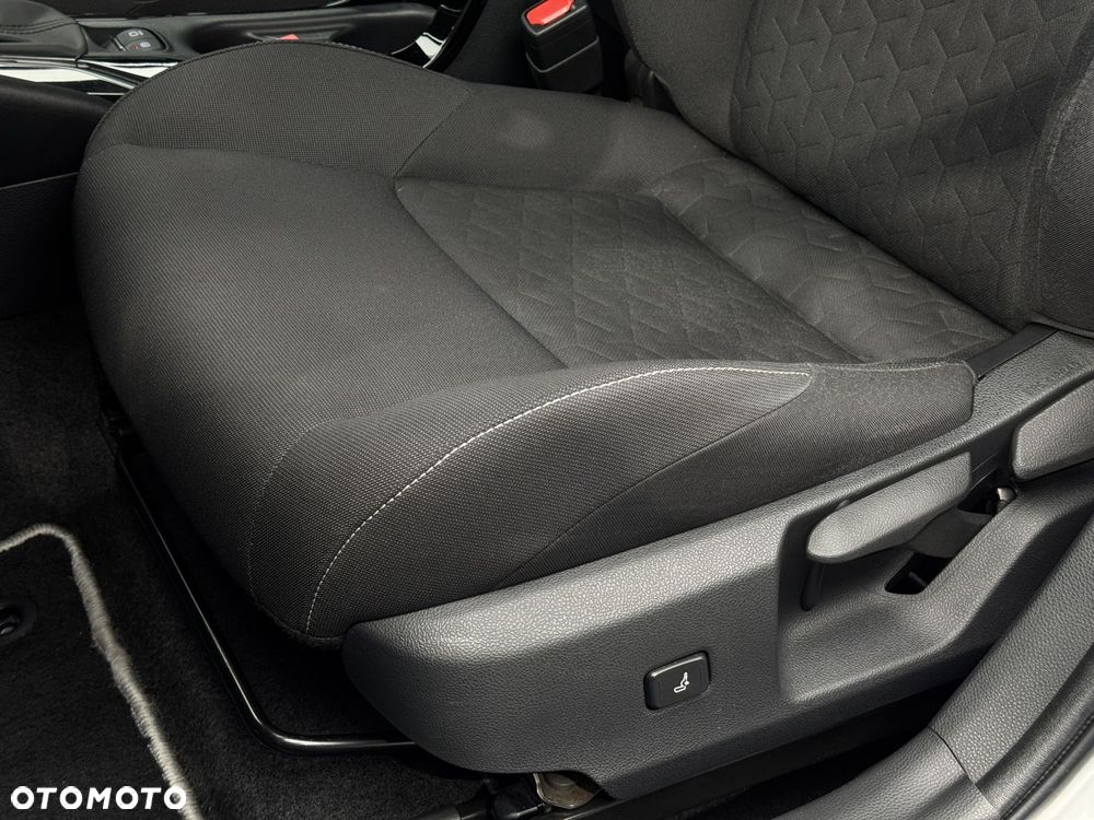 Toyota Corolla 2.0 Hybrid Comfort - 13