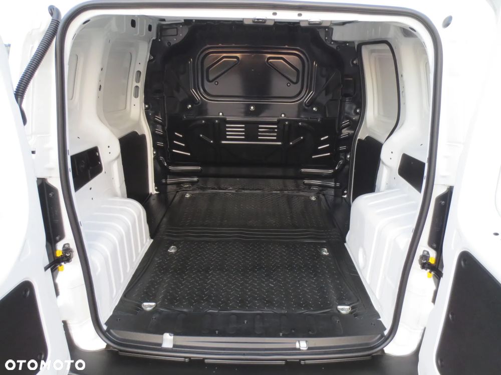 Fiat FIORINO SALON PL. ORYGINAŁ LAKIER I NISKI PRZEBIEG - 23