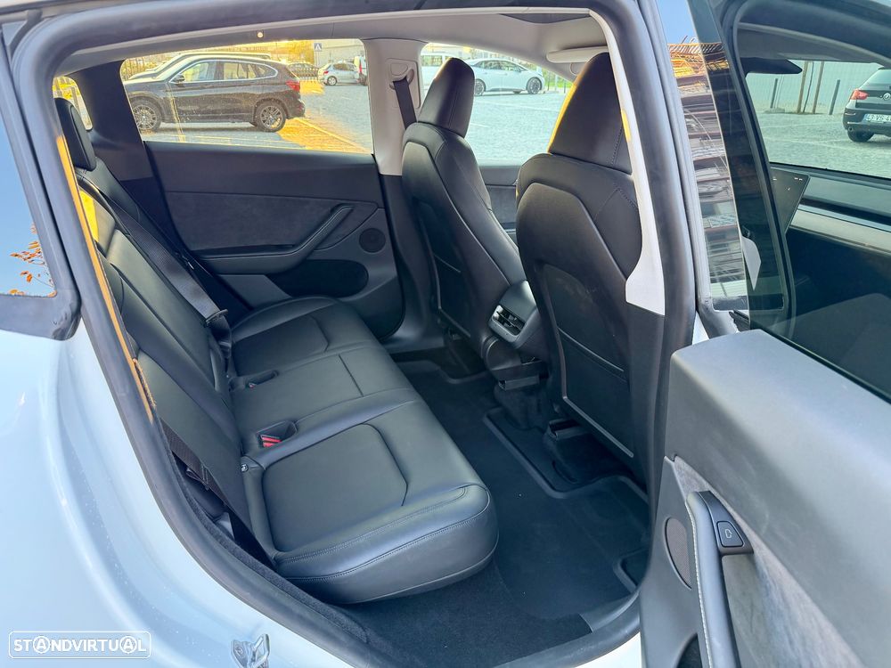 Tesla Model Y Long Range Tração Integral - 13