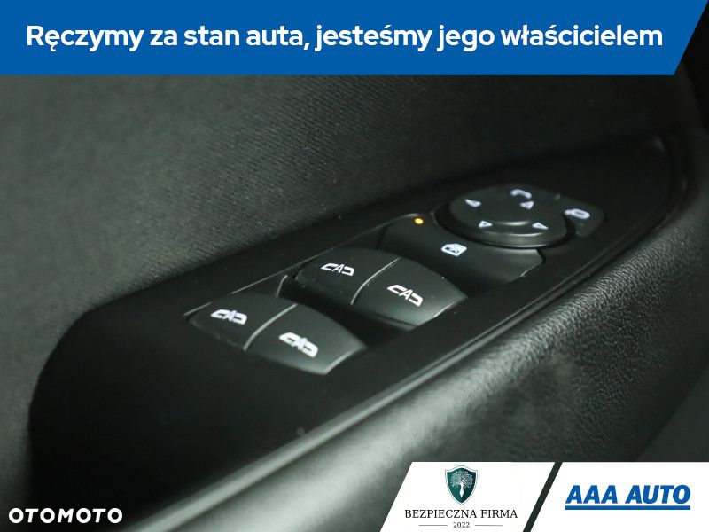 Opel Insignia - 16