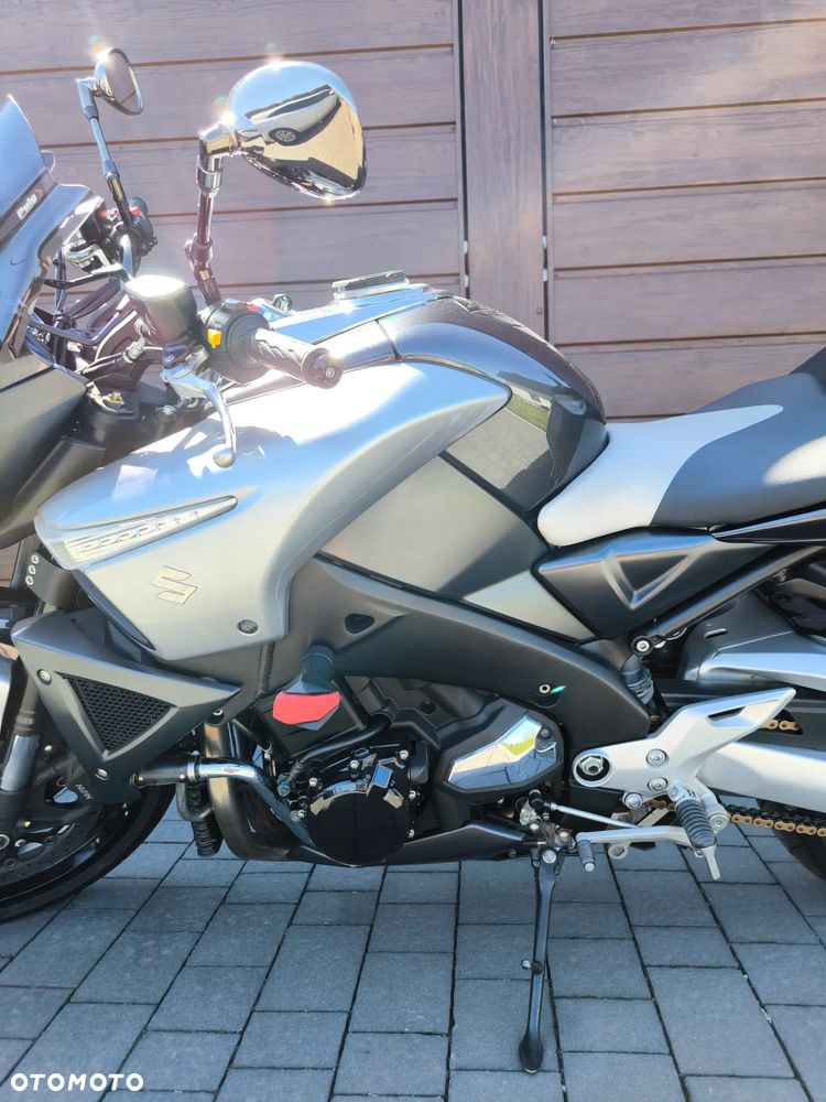 Suzuki GSX - 3