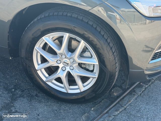 Volvo XC 60 2.0 T8 PHEV Momentum AWD - 14