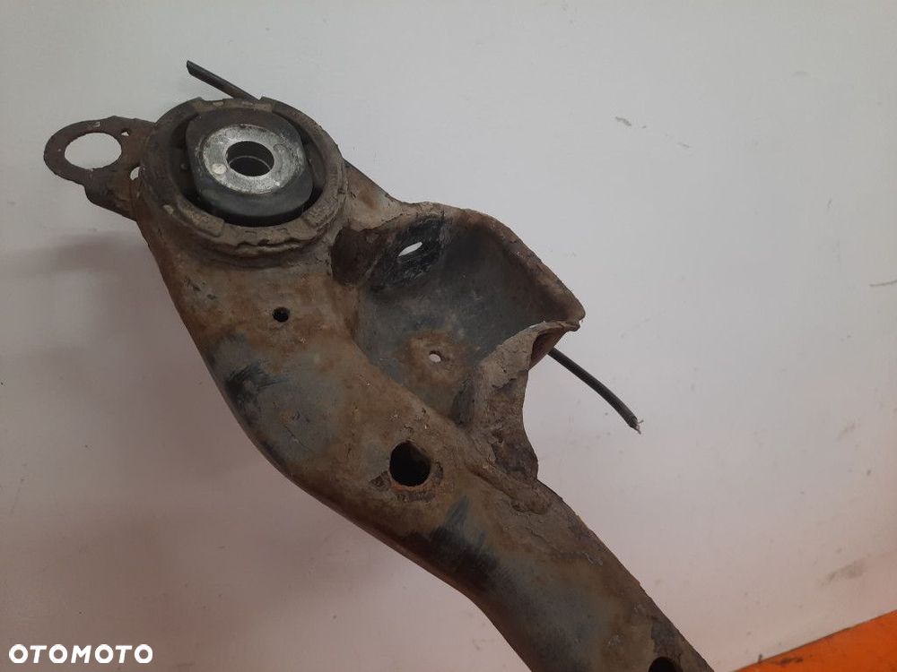 AUDI A4 B6 00-05 SEDAN SANKI BELKA ZAWIESZENIA TYŁ  ALT - 3