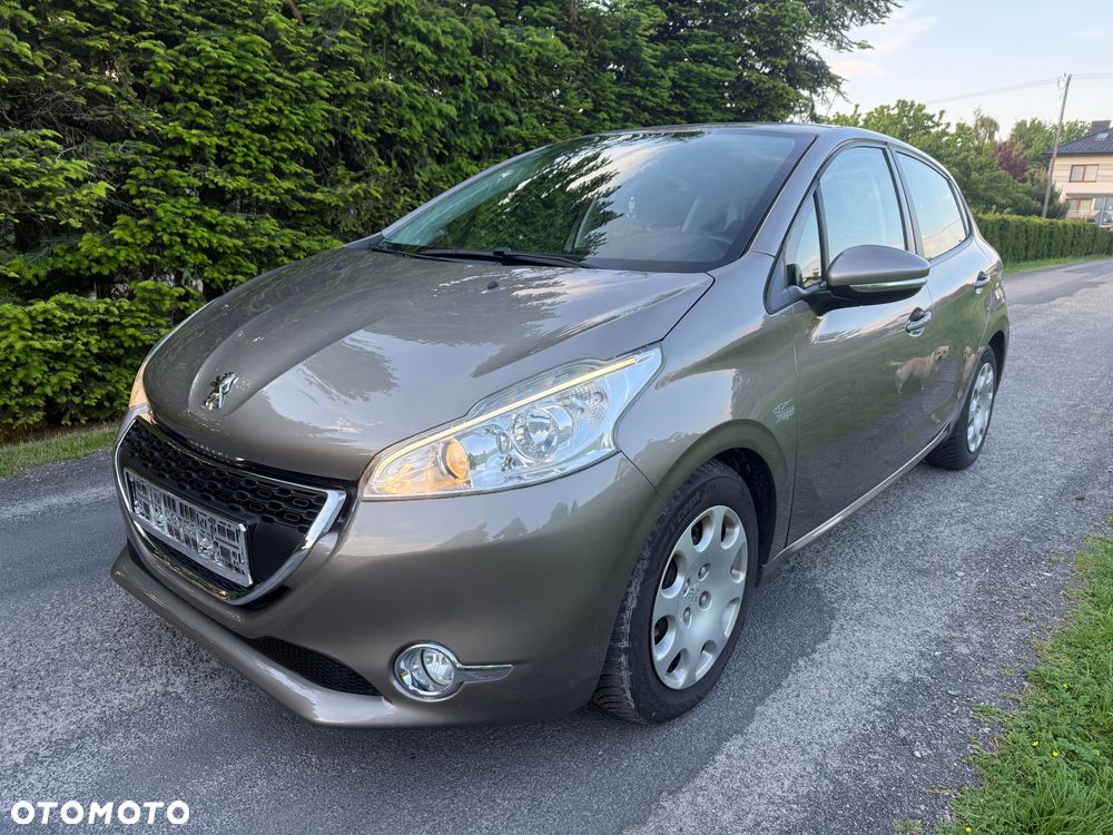 Peugeot 208 95 VTI Allure - 16