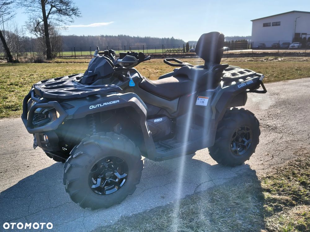 Can-Am Outlander - 1