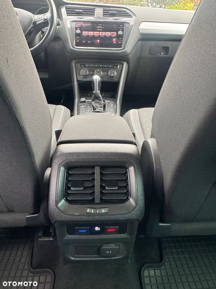 Volkswagen Tiguan - 8
