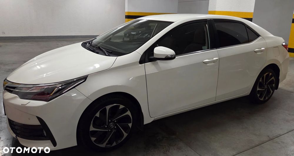 Toyota Corolla 1.6 Comfort - 1