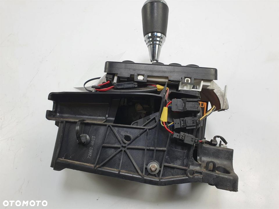 DZWIGNIA ZMIANY BIEGÓW VOLKSWAGEN PASSAT B8 P52124693AD - 4