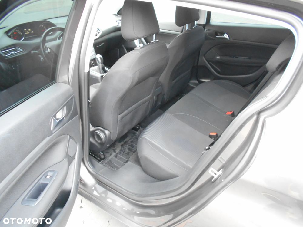 Peugeot 308 1.2 PureTech Access S&S - 11