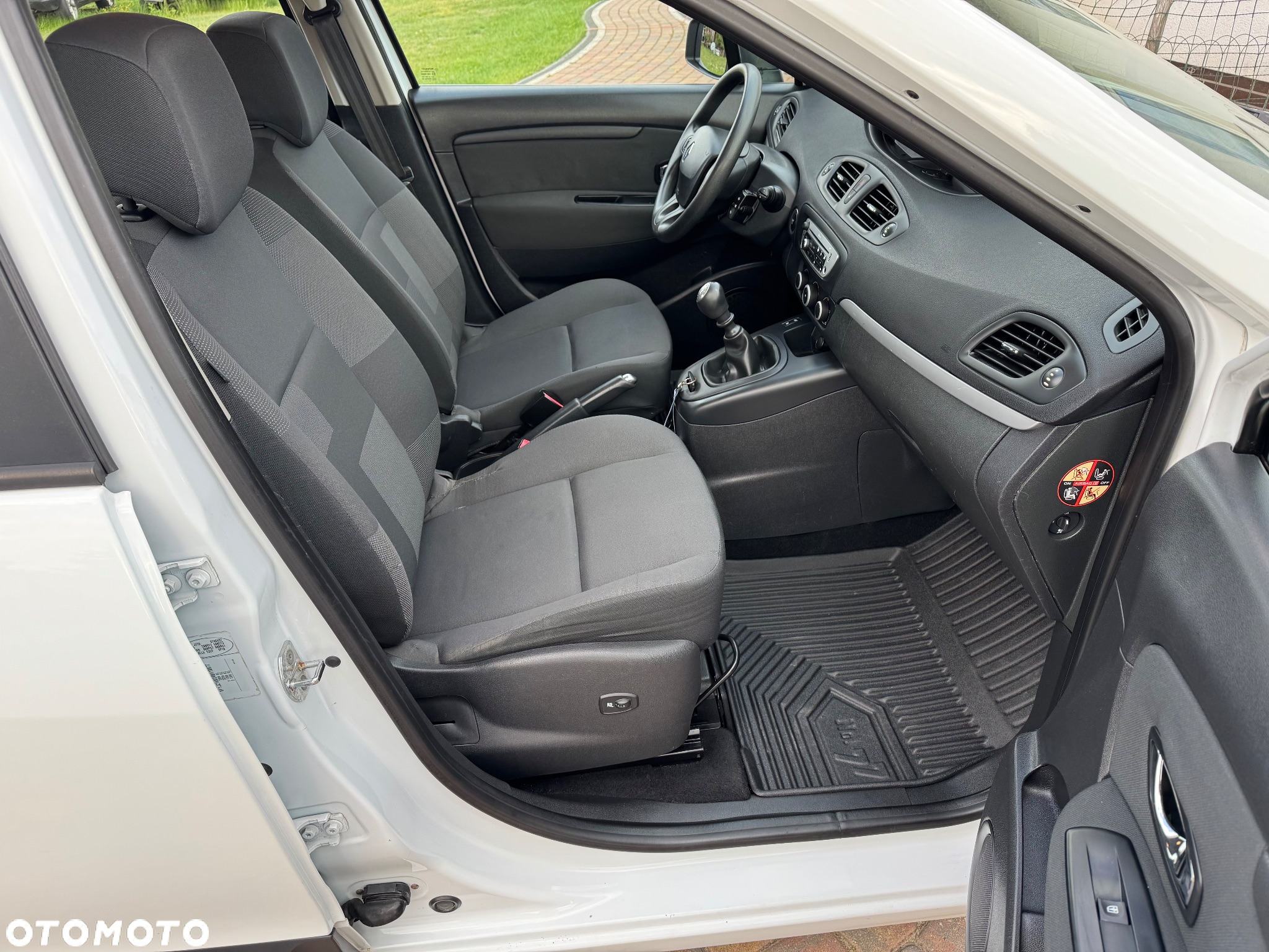 Renault Scenic - 25