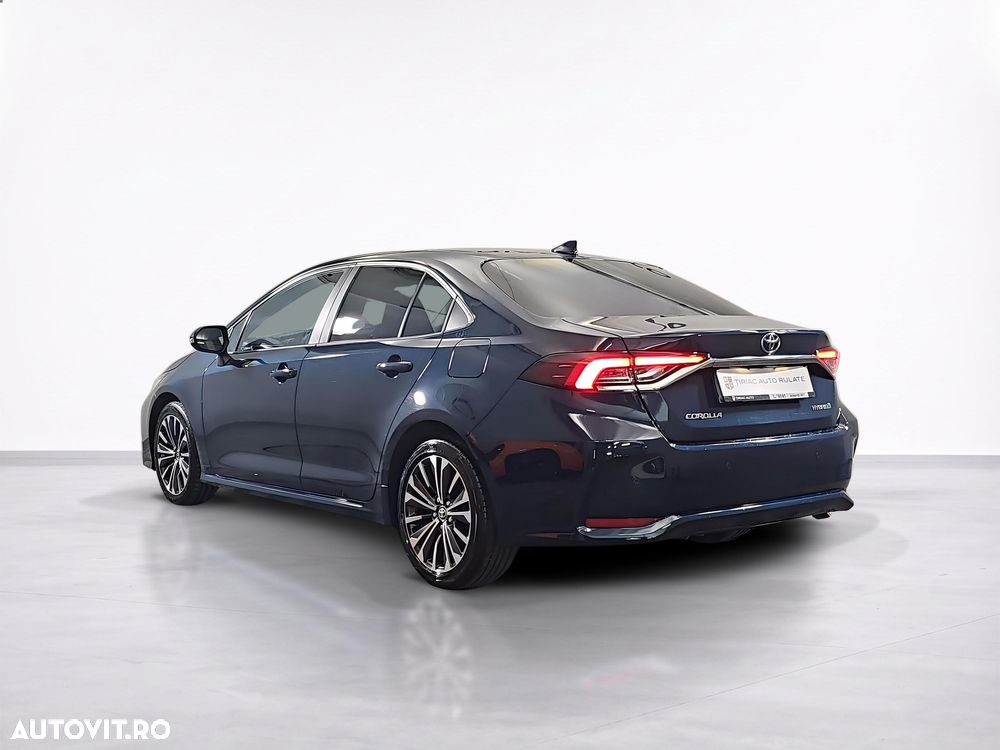 Toyota Corolla - 4