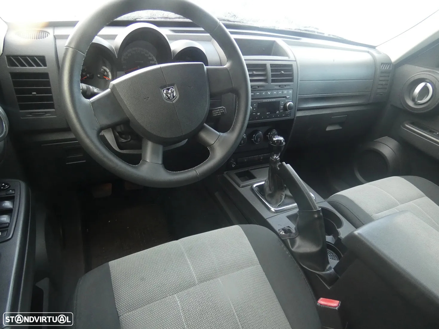 Dodge Nitro 2.8 CRD DPF SE 2WD - 18