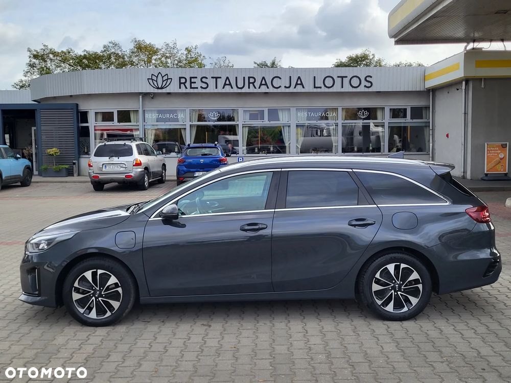 Kia Ceed 1.6 GDI PHEV XL DCT - 12