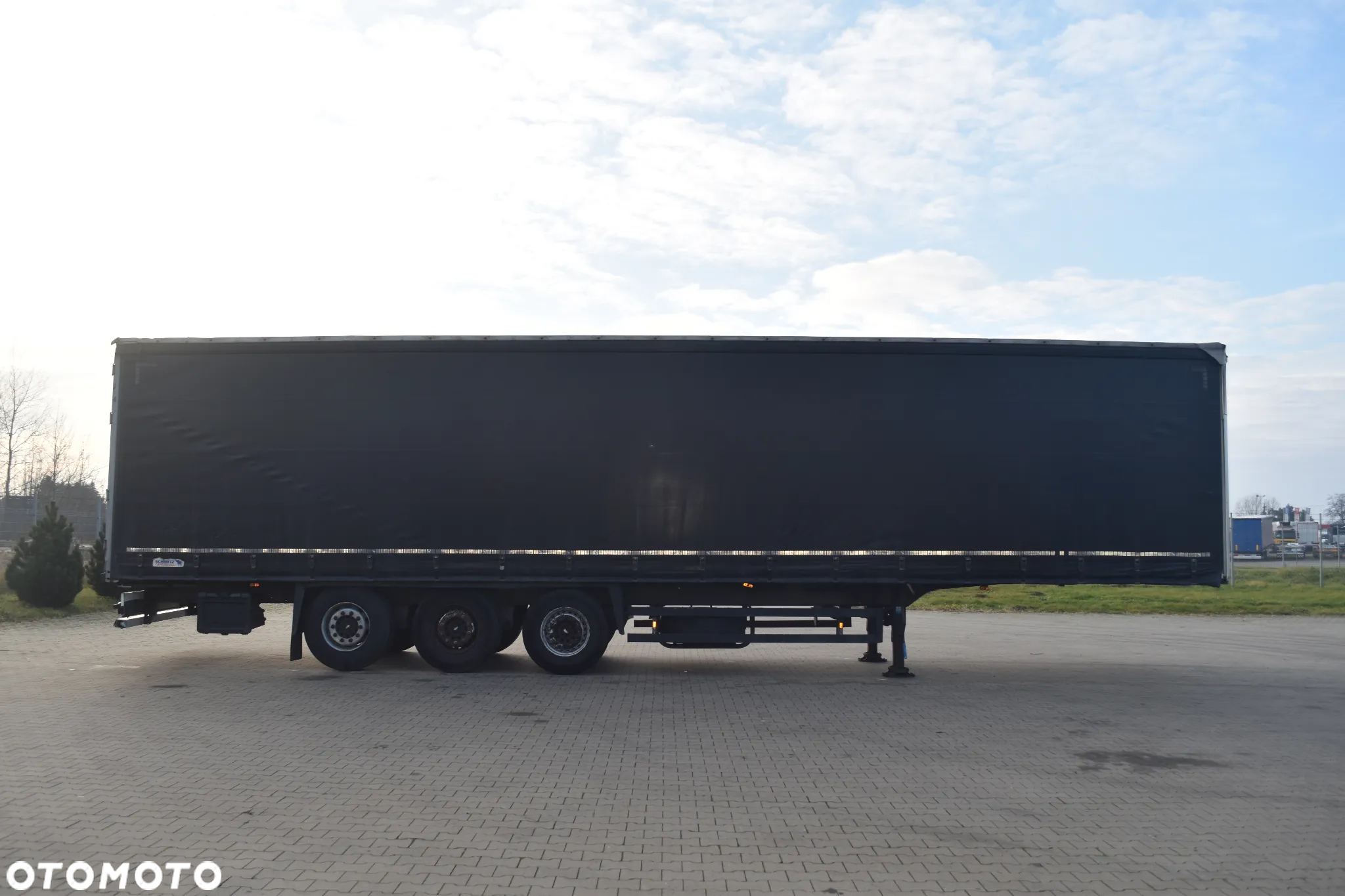 Schmitz Cargobull SCB - 8