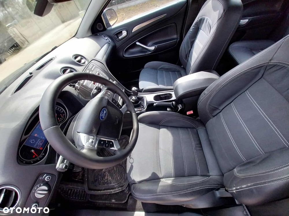 Ford Mondeo 2.0 TDCi Titanium - 29