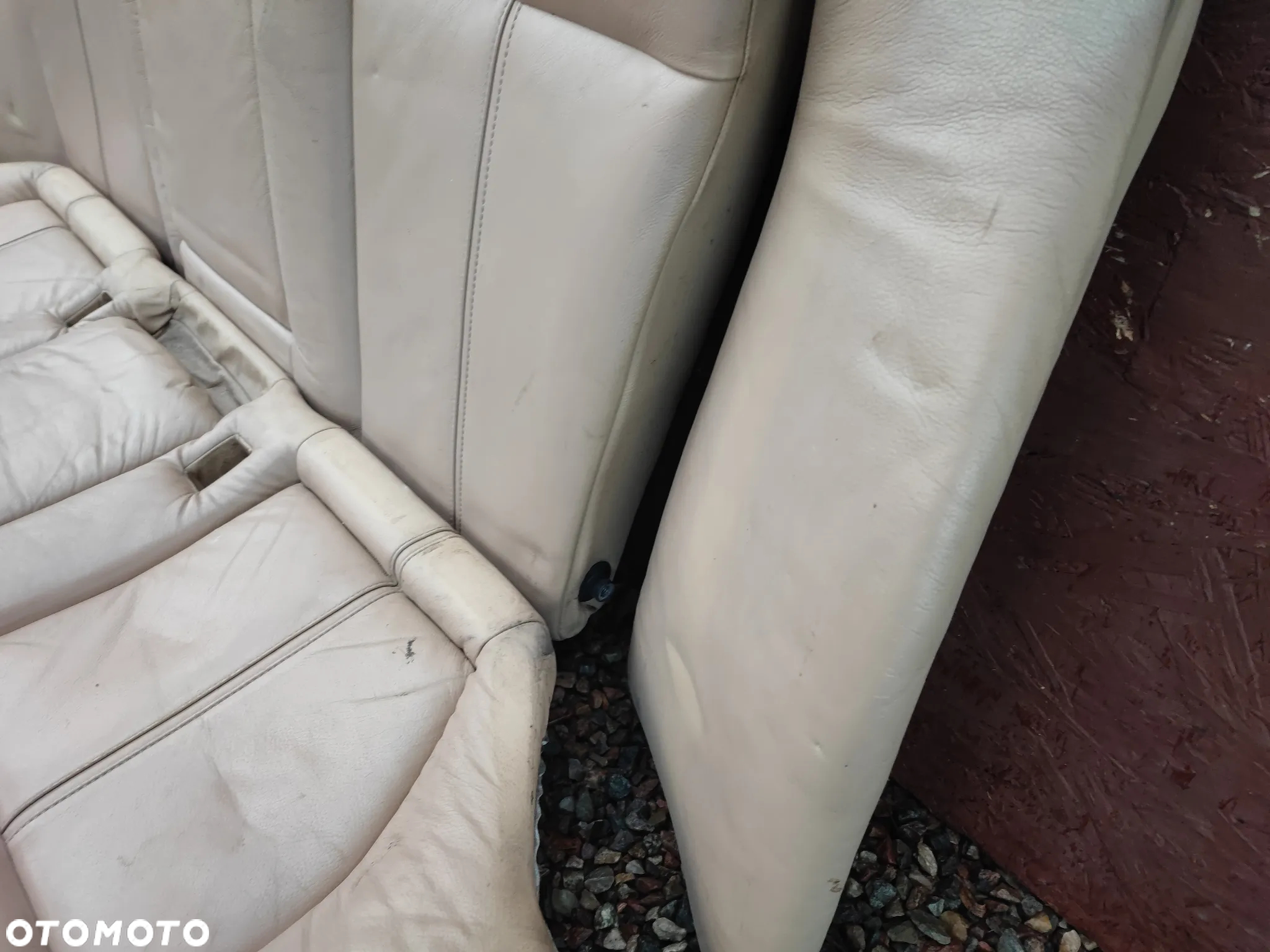 BMW E39 SEDAN ORYGINALNA KOMPLETNA KANAPA TYŁ SKŁADANA W KOLORZE BEŻOWYM / KREMOWYM / SANDBEIGE  O NR. 52 20 7 049 351 /  52 20 8 198 182 / 52 20 7 049 357 OEM - 6